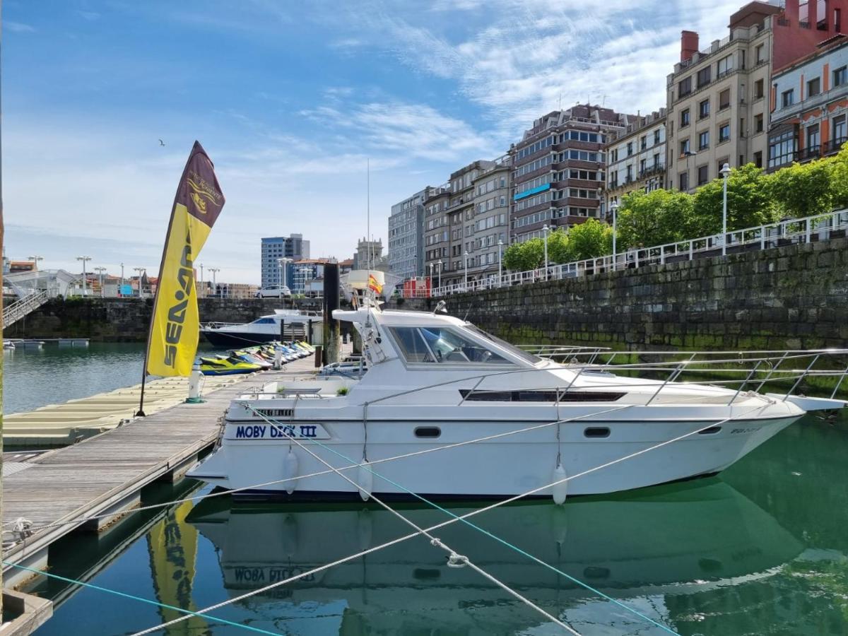 ホテル Experiencia En El Mar Gijon M エクステリア 写真